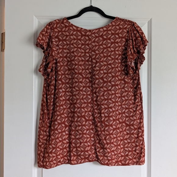 EUC-Maurices-Rust Patterned Blouse With Flutter Sleeves And Elastic Waist - Picture 2 of 12